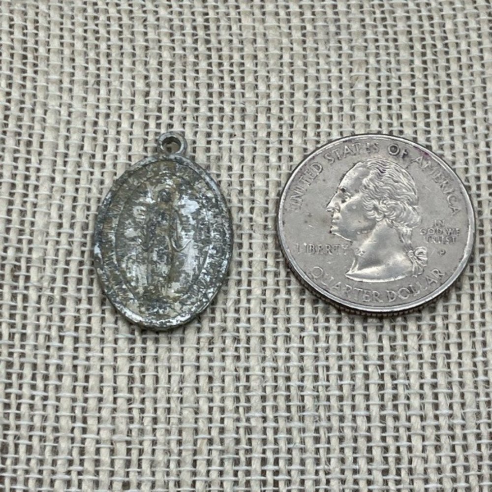 Vintage Miraculous Medal Virgin Mary As Is Miracles Protect Catholic Gift Oval